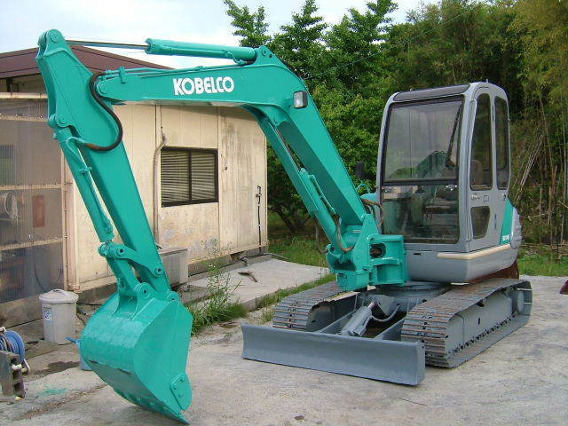 2003_0101kobelco-20002.JPG